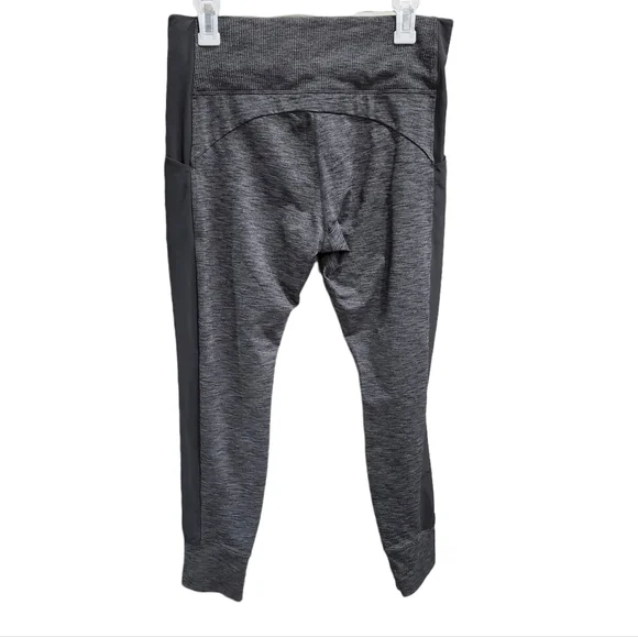 Athleta excursion side pocket Heather Gray leggings